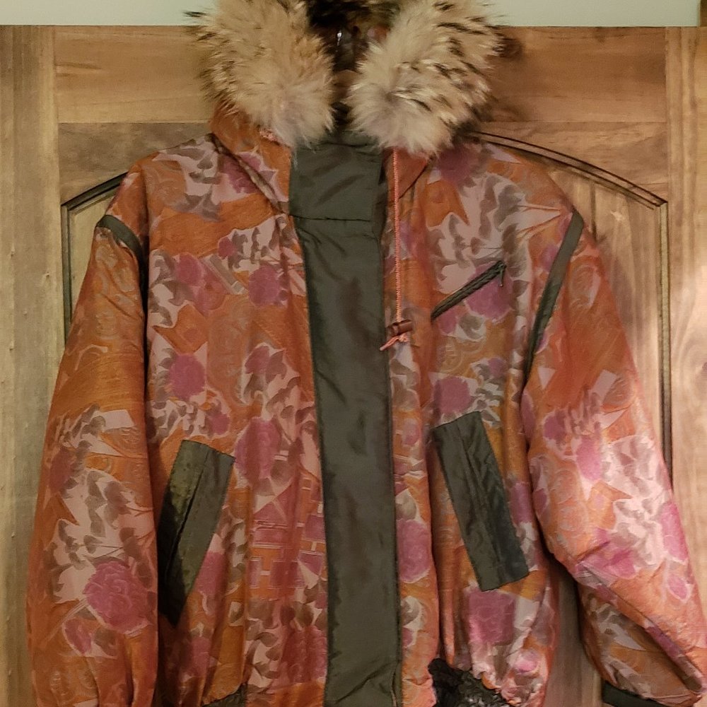 John Weitz gorgeous jacket with fur ruff